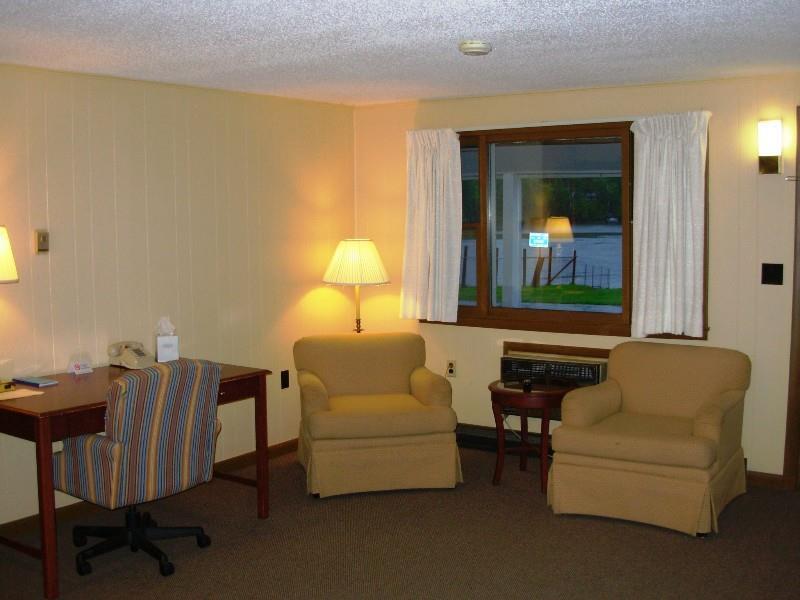 Red Carpet Inn On The Lake - Онеонта Номер фото